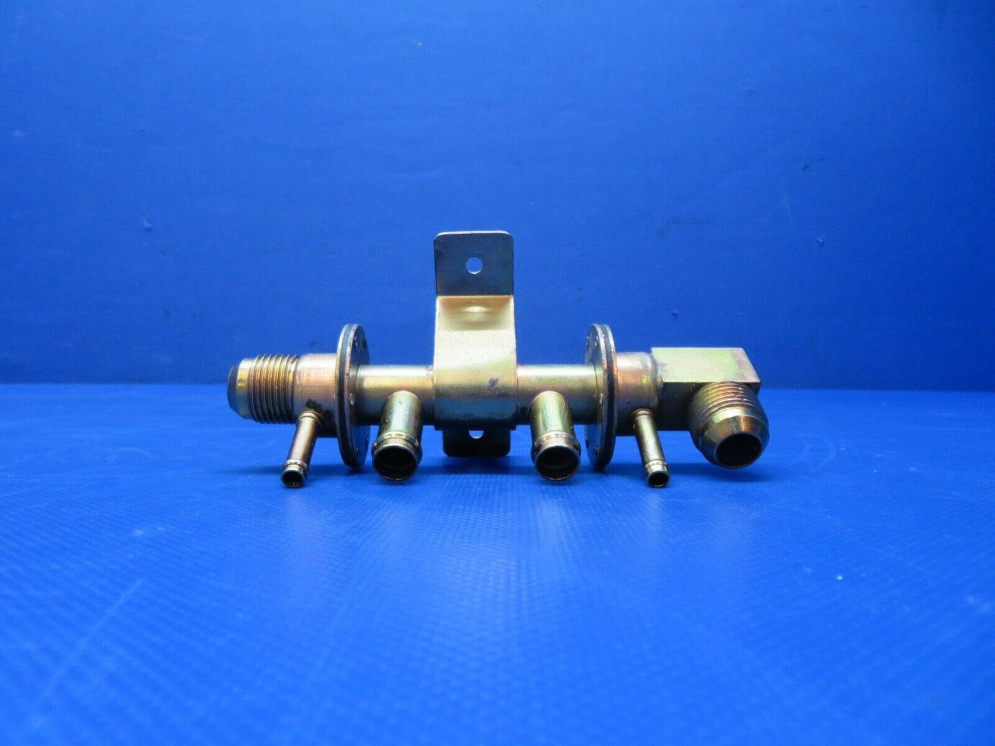 Cessna 401 / 401A Airborne Vacuum Manifold P/N 1H5-9 (1223-385)