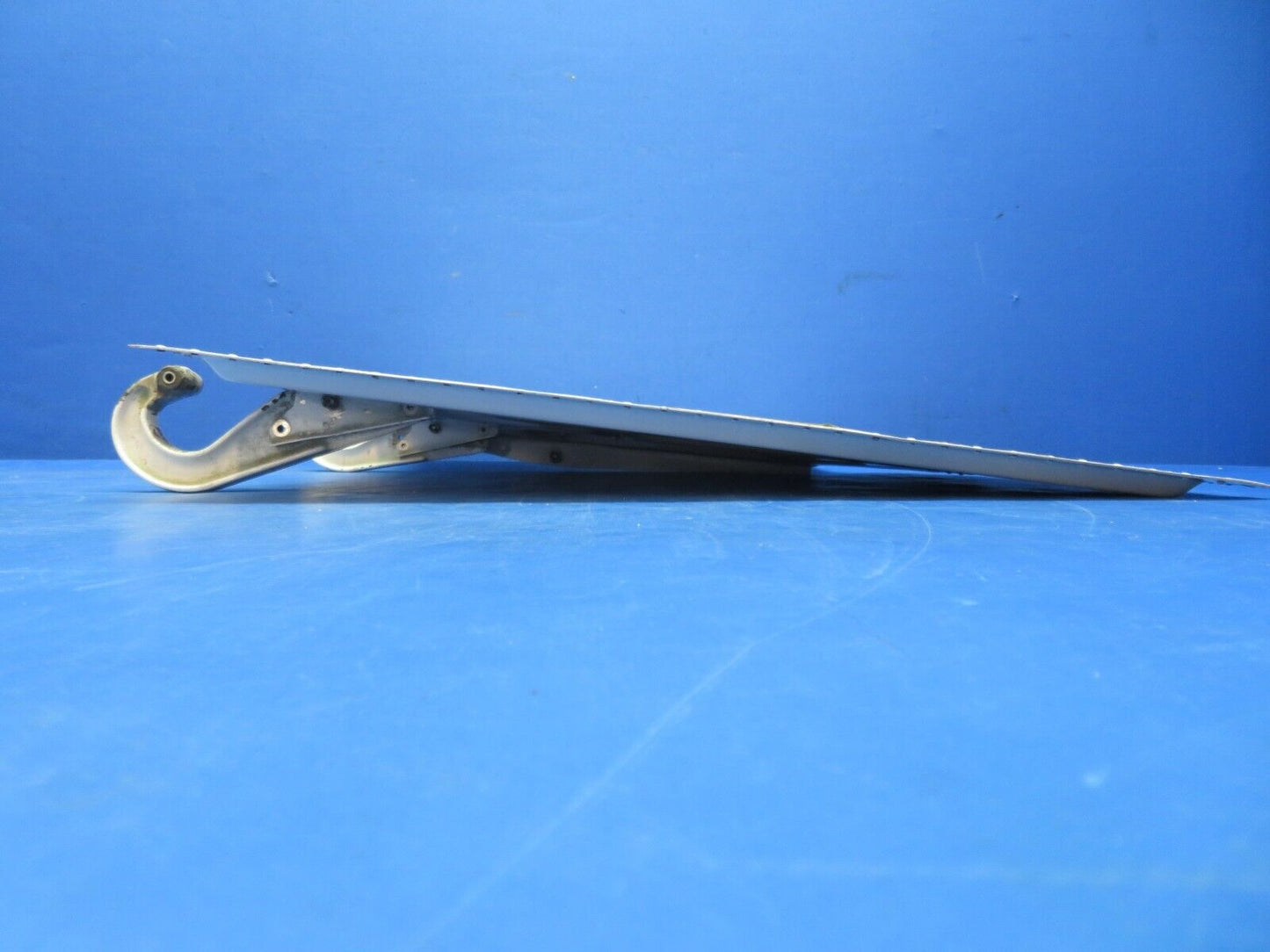 Cessna 310 / 310I LH Door Assy Wheel Well INBD P/N 0826000-39 (0923-738)
