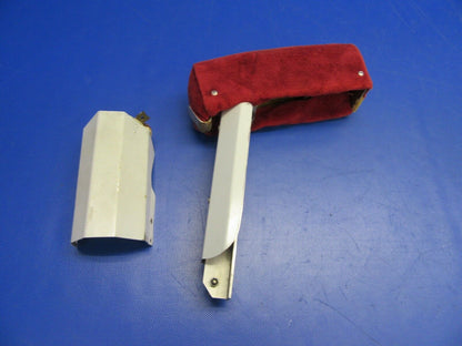 Beech Baron 95-B55 Front Seat Center Arm Rest Assembly P/N 35-534372-1 (1121-358