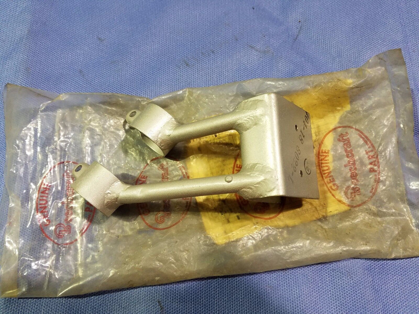 Beech 18 Bracket P/N 404-188022-1 NOS (0616-54)
