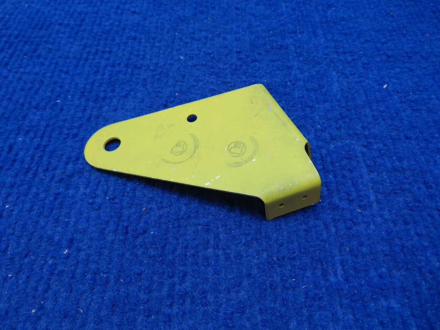 Piper Comanche LH Pulley Bracket P/N 20477-00 NOS (0622-372)