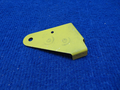 Piper Comanche LH Pulley Bracket P/N 20477-00 NOS (0622-372)