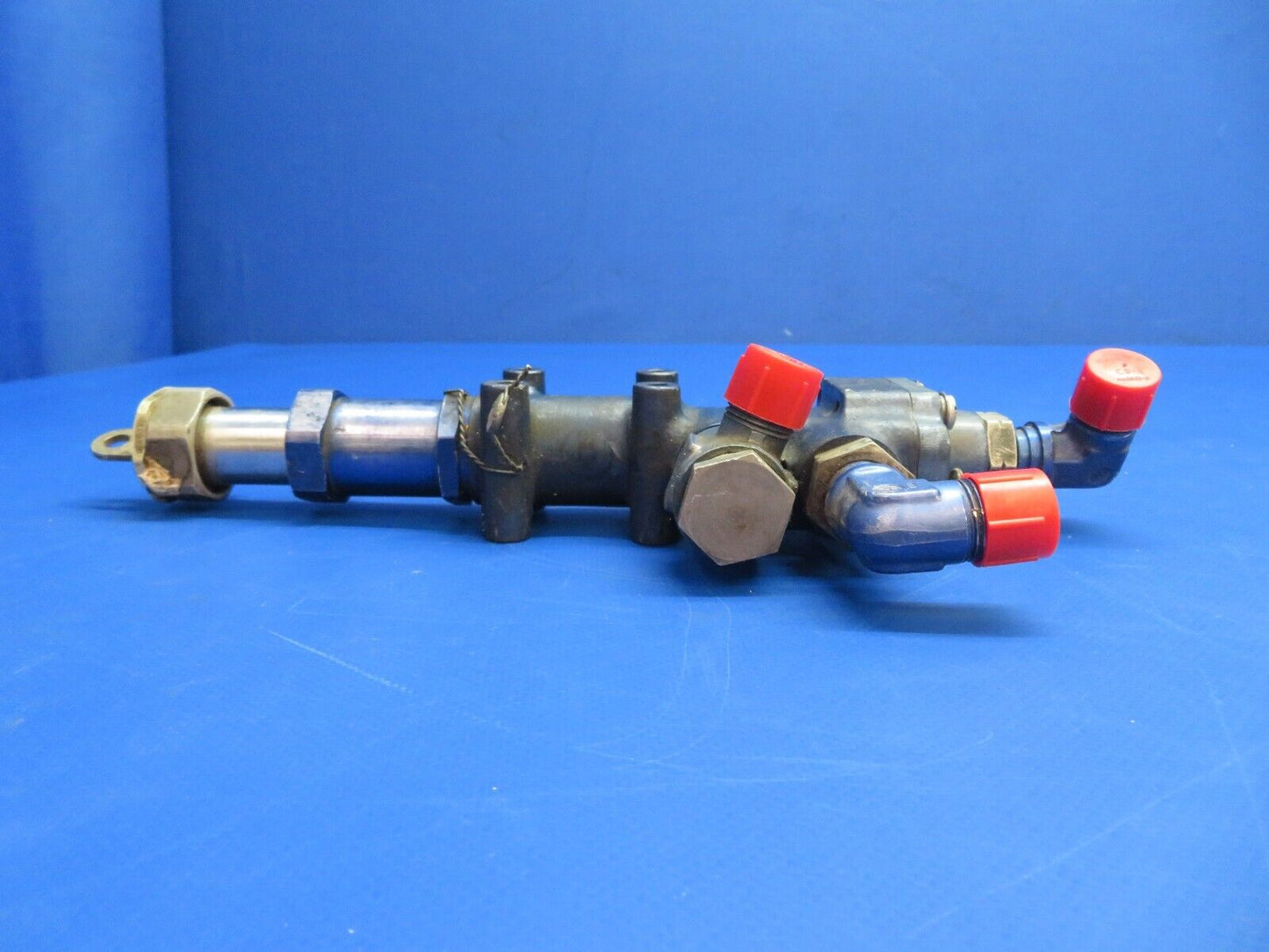 Bendix Pacific Division Power Brake Valve  P/N 467300, 10-390 CORE (1022-548)