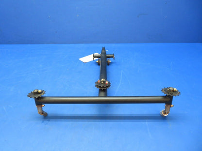 Piper Cherokee PA-28-140 Control Column Assy P/N 62019-03 (0823-430)