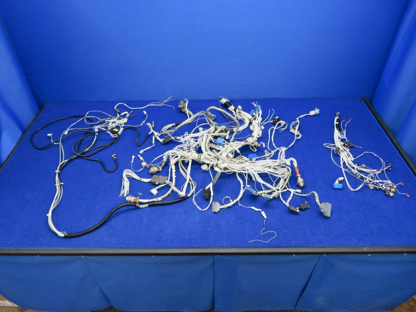 Cirrus SR-22 Wiring Harness FOR PARTS (0122-03)