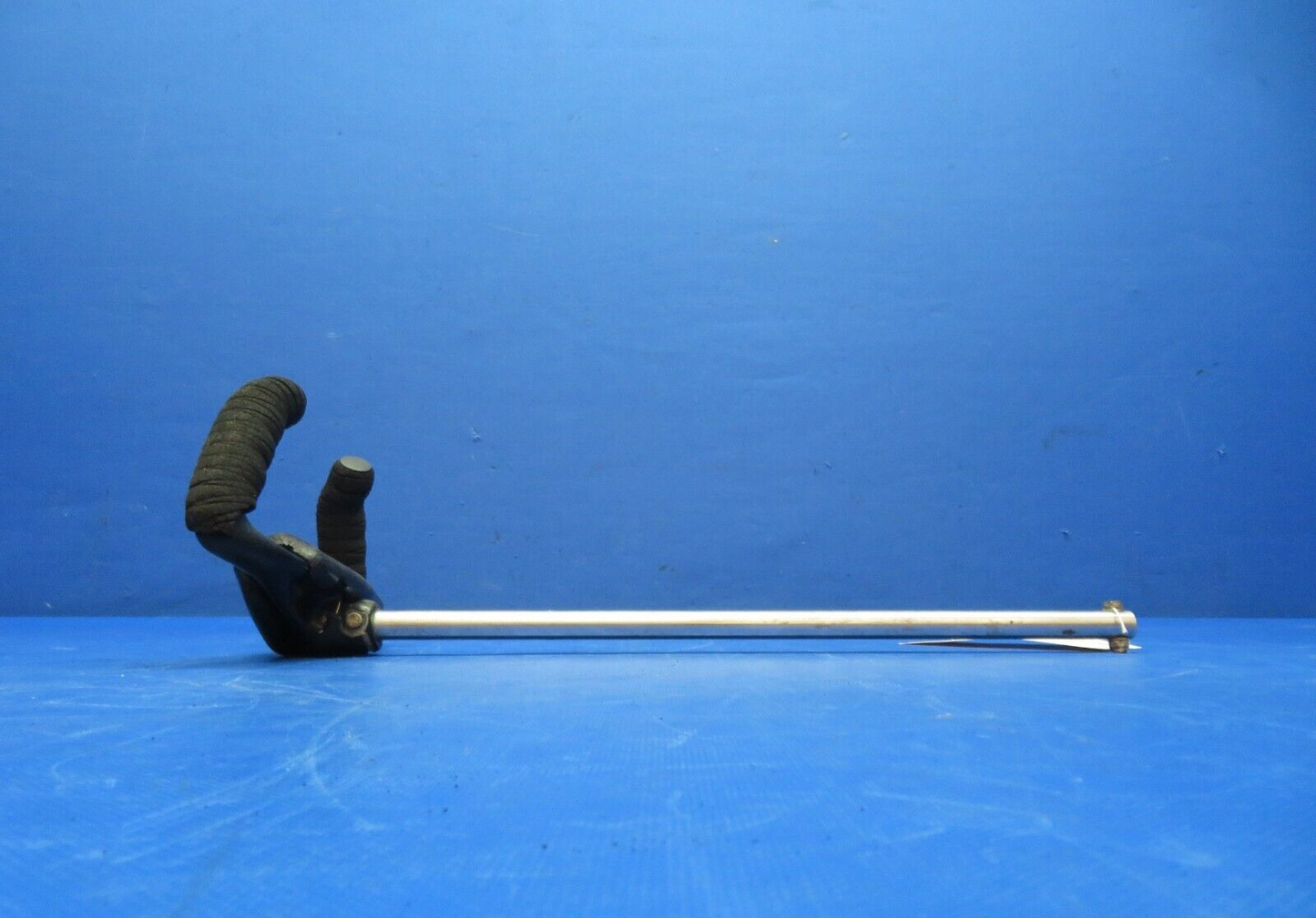 Grumman Yankee Trainer AA-1B RH Control Wheel Assy / Yoke 5602113-502 (0124-322)