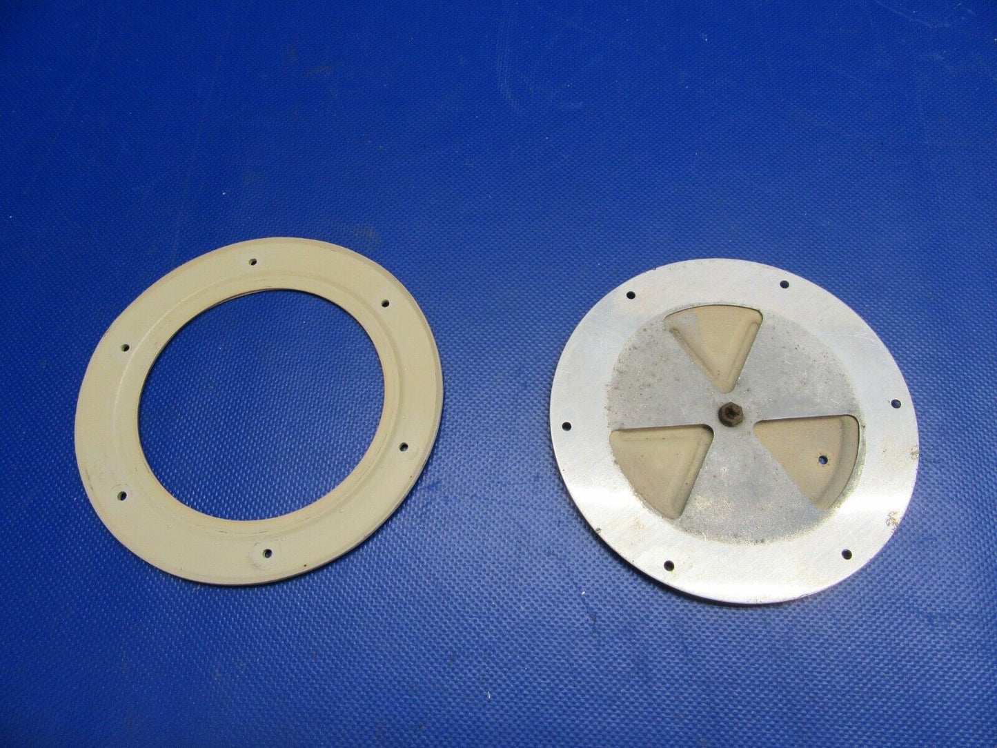 Piper PA-28-235 Disc Cabin Exhaust Vent P/N 62973-05, 62973-005 (0521-346)