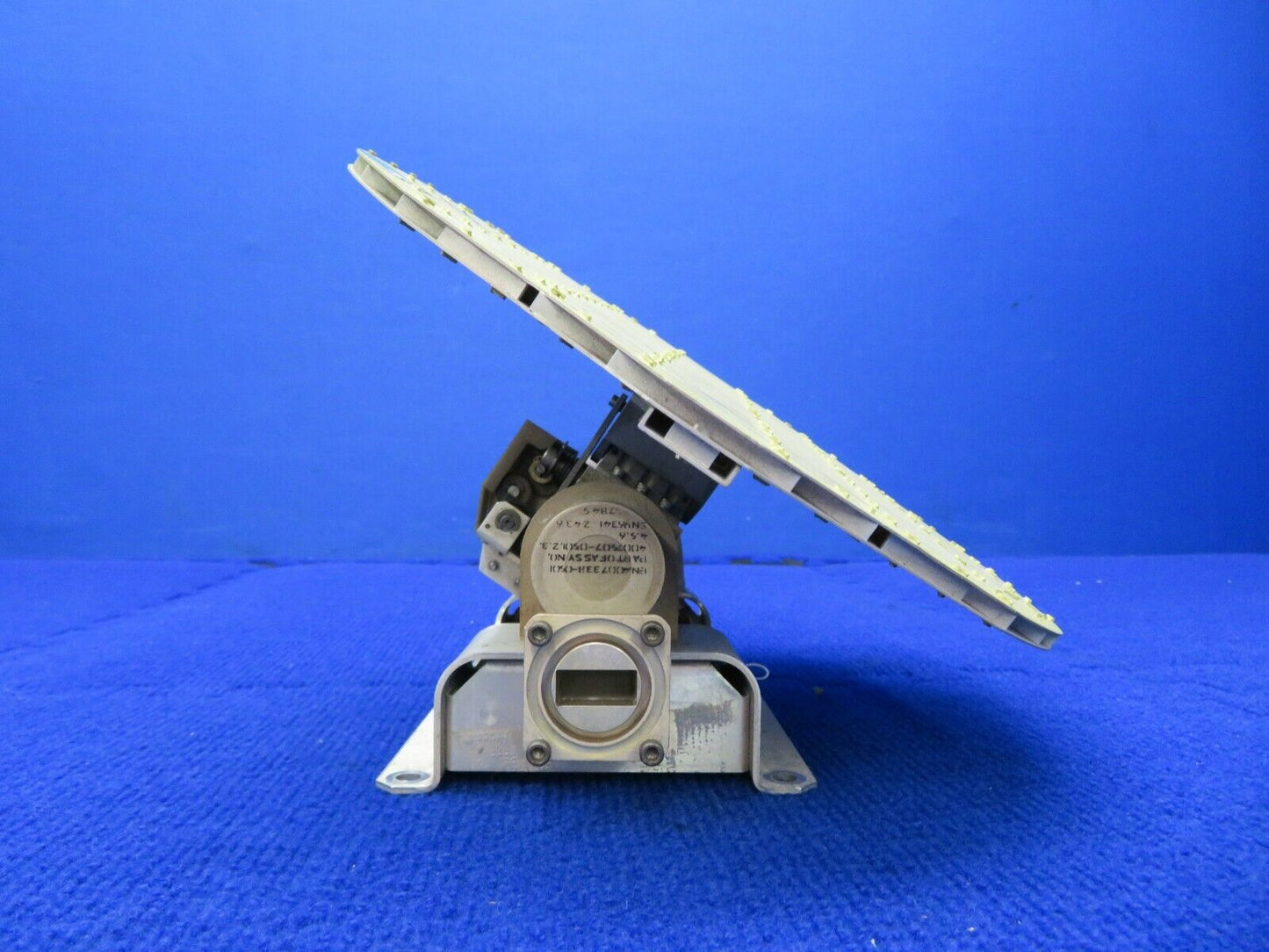 Bendix DA-144A Antenna Radar P/N 4000790-4406, 4000525-1212 (0222-02)