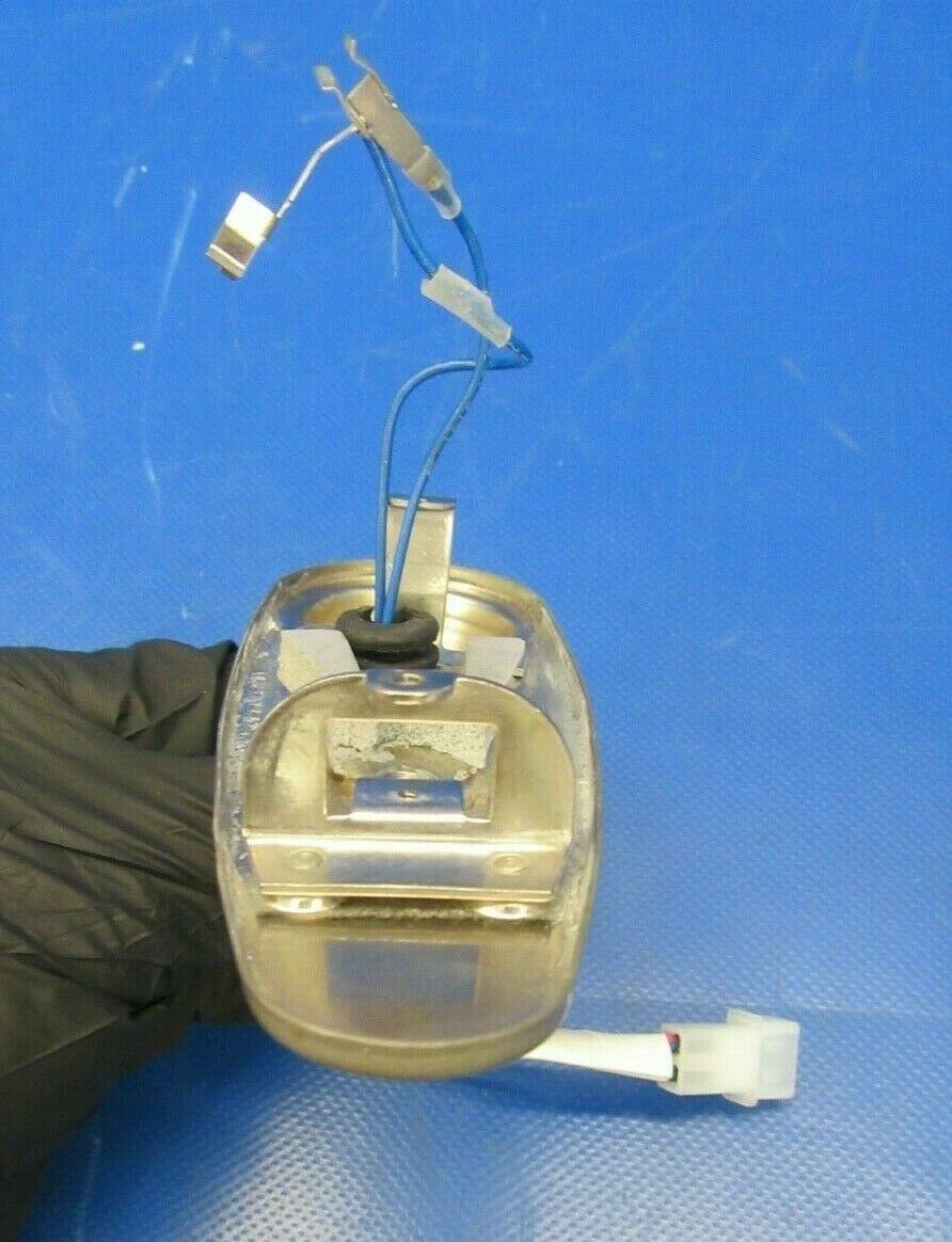 Diamond DA40-180 Whelen NAV and Strobe Light Base P/N 02-0350260-00 (0319-214)