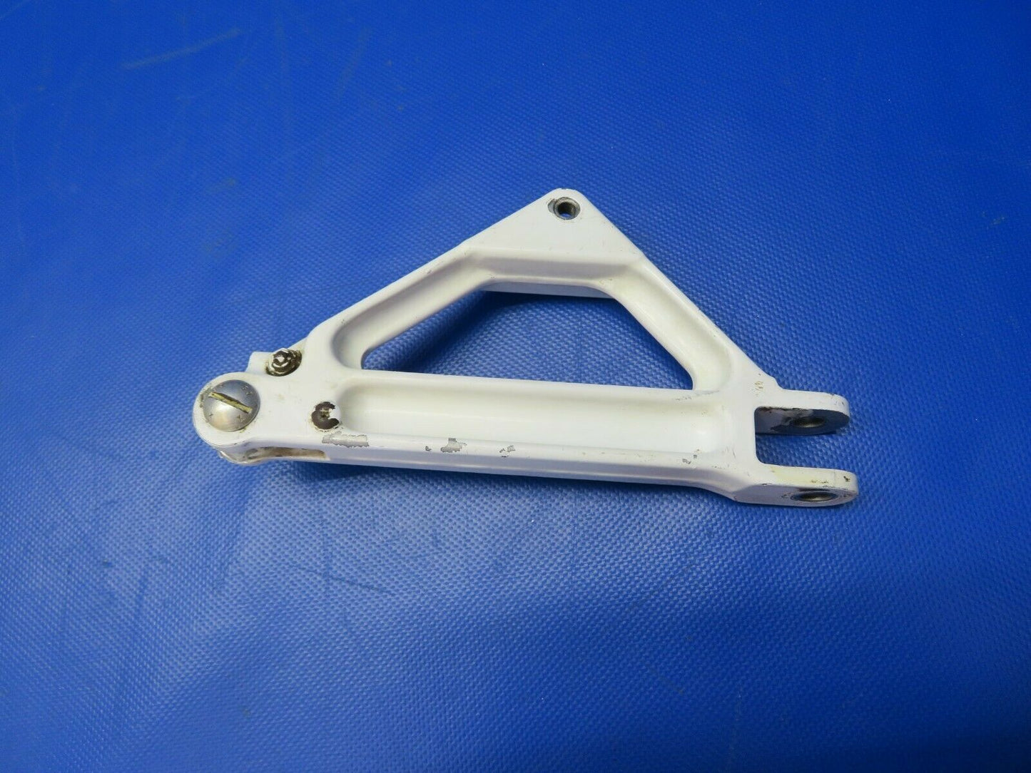 Piper PA-24-250 Comanche Link Main Gear Side Brace RH P/N 20767-000 (1121-107)