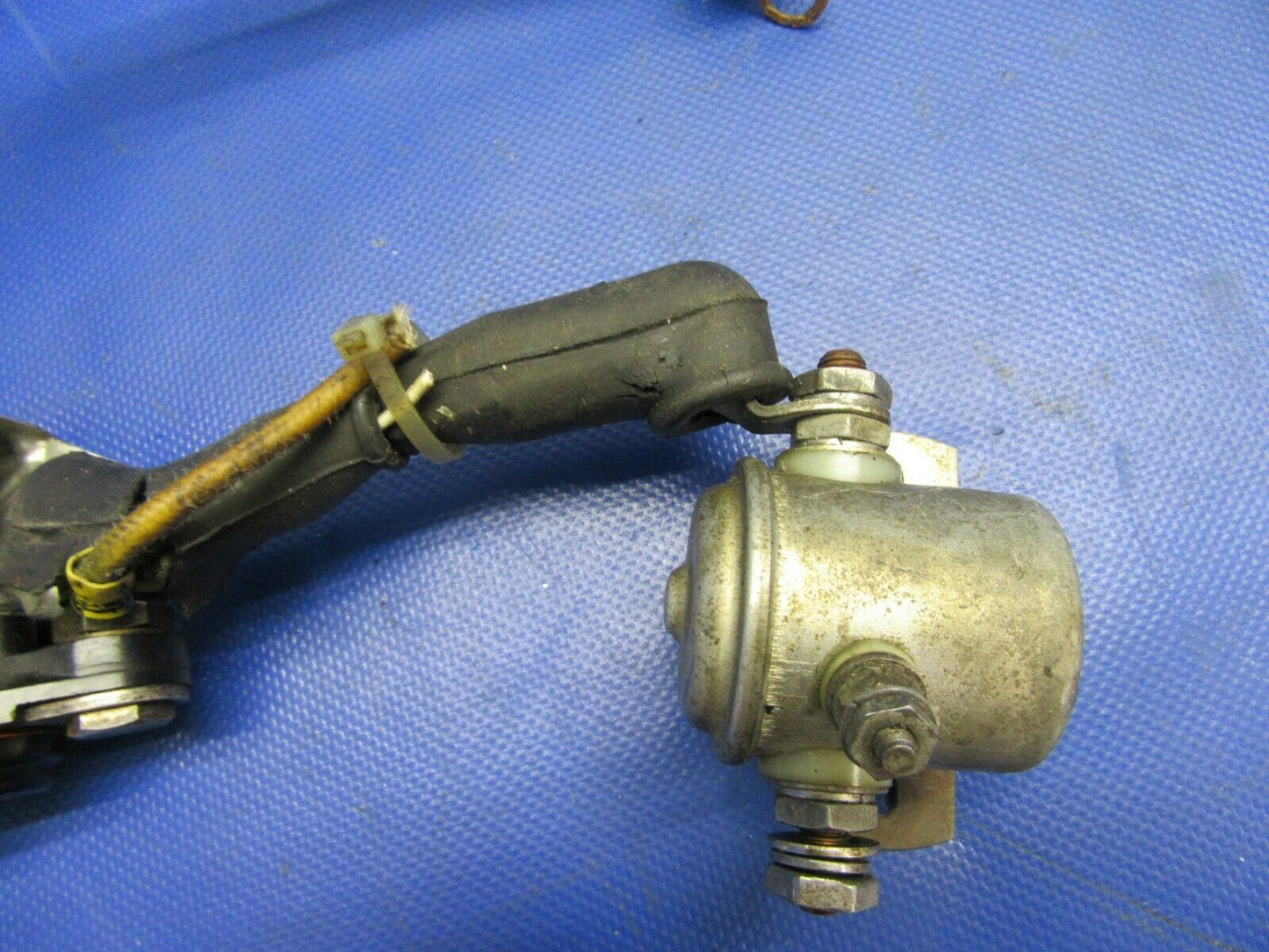 Brantly B2B Cutler Hammer Relay P/N 6041H105A (0921-530)