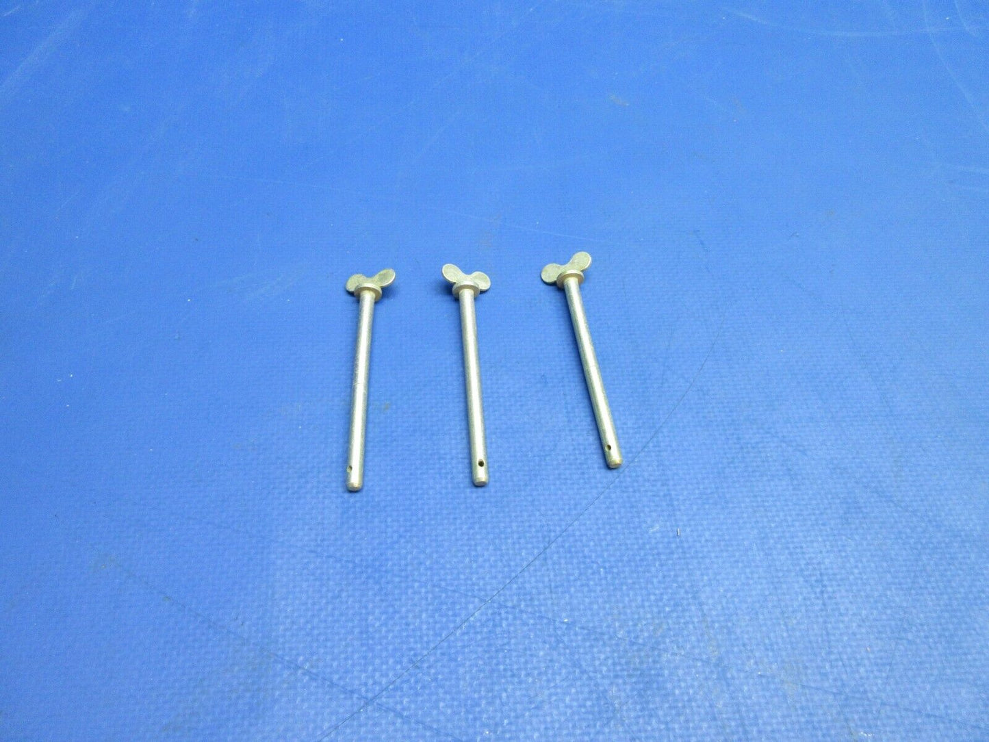 Piper Stud P/N 487-604 LOT OF 3 NOS (0923-918)