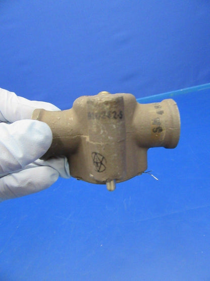 Cessna Valve Fuel Inlet P/N 9910242-5 (0618-206)