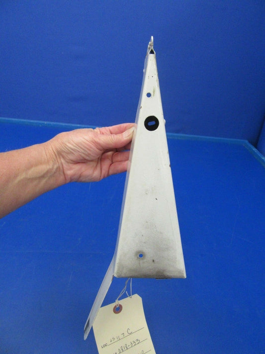 Piper PA-24-250 Comanche Flap Fairing RH P/N 21267-03 (0818-333)