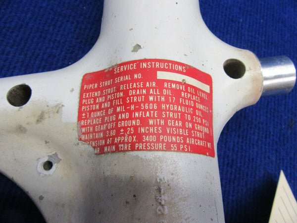 Piper Gear Trunnion Housing P/N 667924-2, 12620-13 (1221-461)