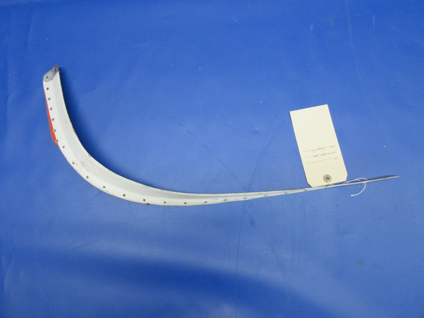 Cessna 150 RH Lower Outer Window Retainer P/N 0412039-6 (0224-1029)