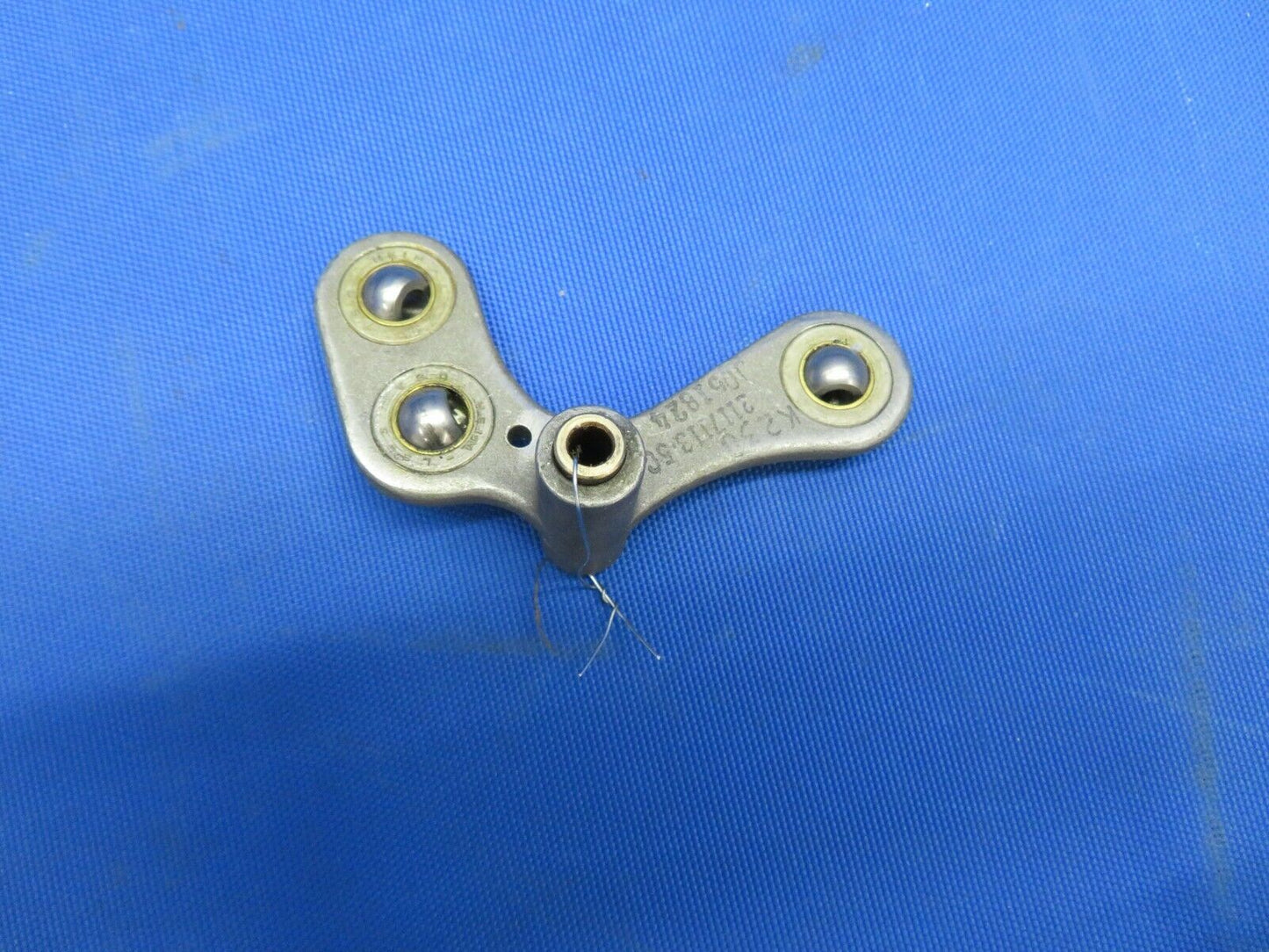 Cessna P210N / 210 Cabin Door Bellcrank P/N 2117113-1 (1020-138)