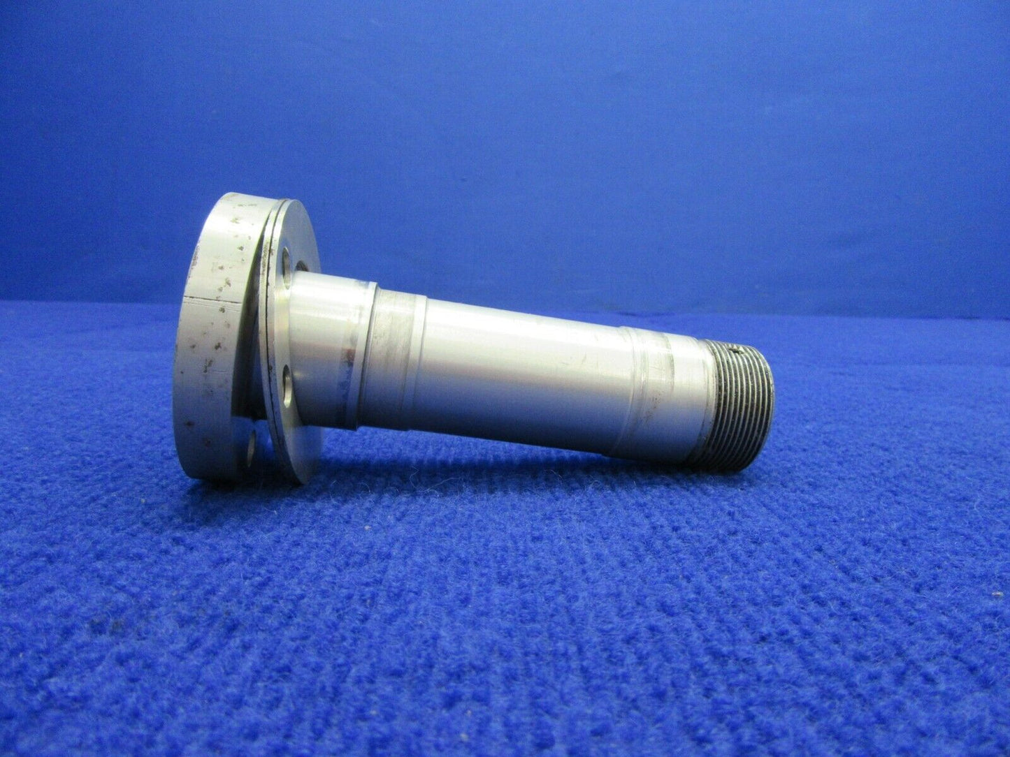 Cirrus SR-22 Axle Main Landing Gear Aluminum P/N 11661-001 (0122-376)