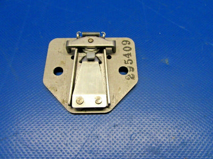 Cessna 310P Wedjit & Cover Plate P/N 295409, 812974-2 (0819-163)