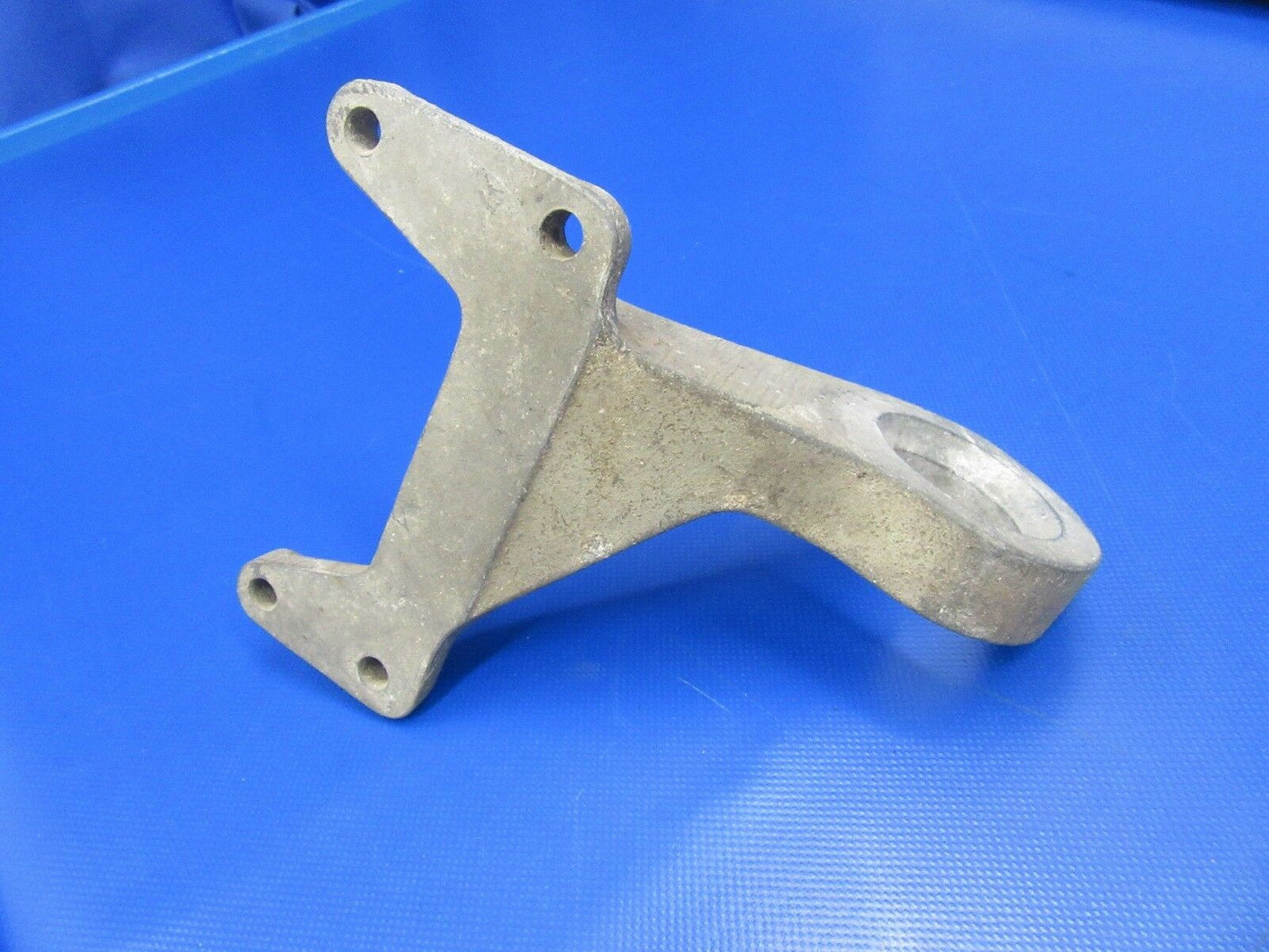 Bonanza E-185 / E-225 / Continental Engine Mount Bracket P/N 50444 (0916-101)