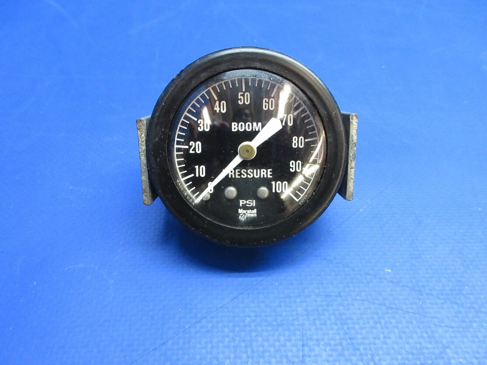 Marshall Town Boom Pressure Gauge P/N C668505-0103 (0523-457)