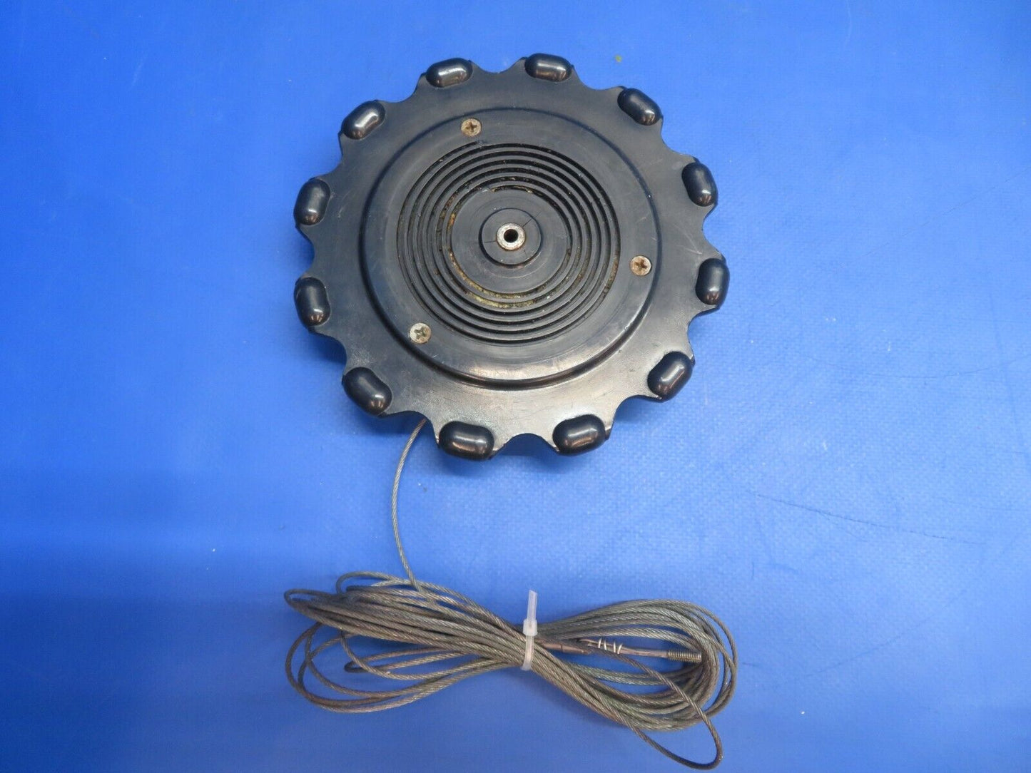 Piper PA-34-200T Seneca II Rudder Trim Wheel Assy P/N 96008-00 (0223-761)