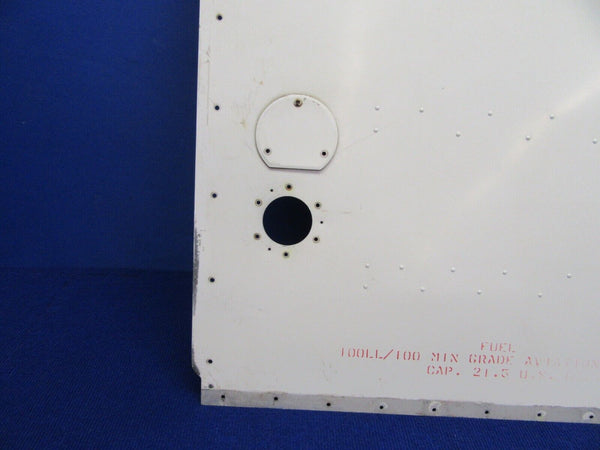Cessna 172 Fuel Tank Cover LH P/N 0523521 (1221-440)