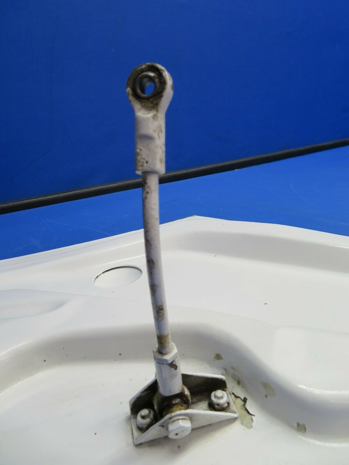 Rockwell Commander Door Main Landing Gear w / Push Rod 42302-3 (1020-39)