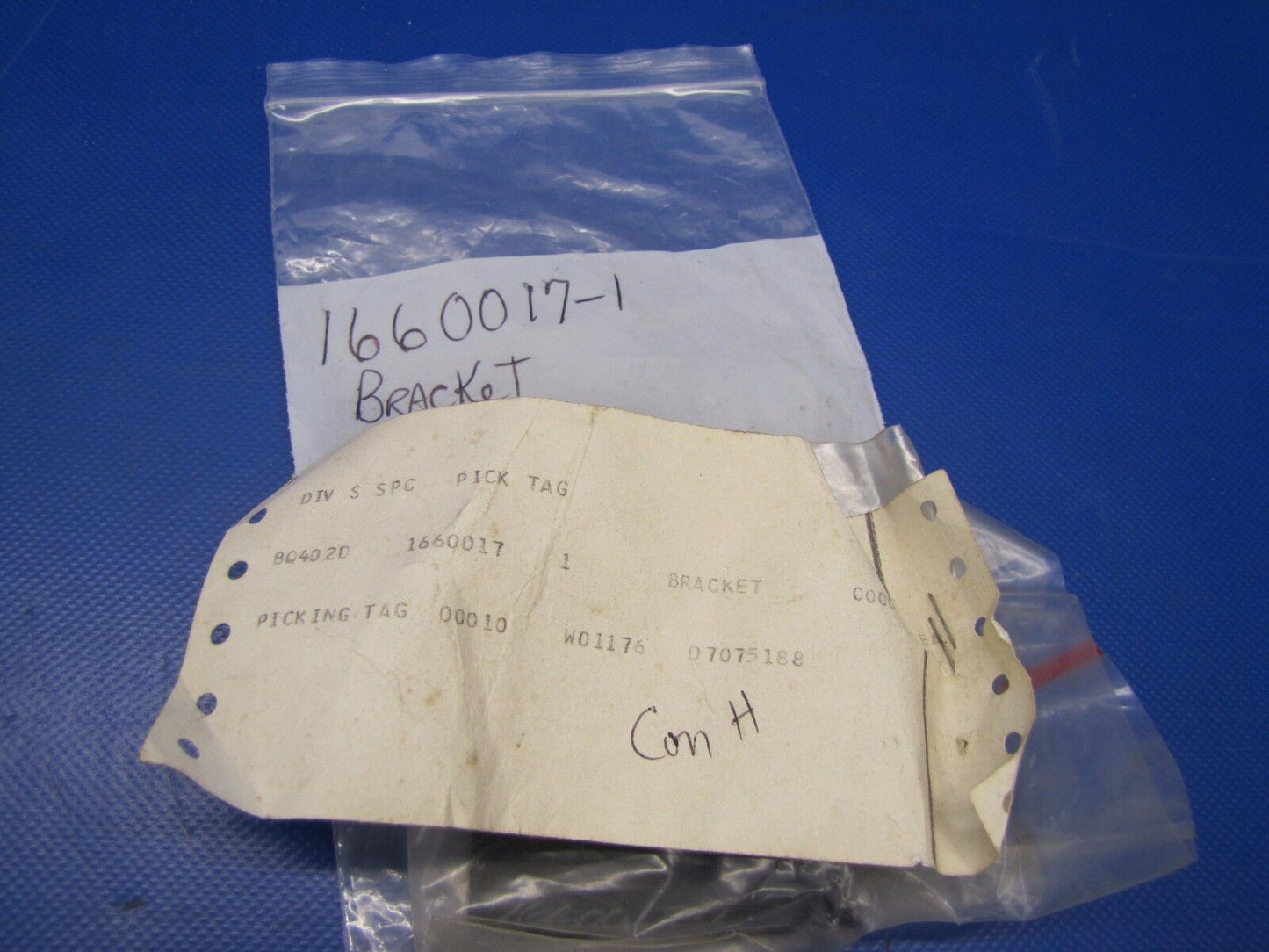 Cessna 188 Bracket - Control Cable Support P/N 1660017-1 NOS (0517-52)