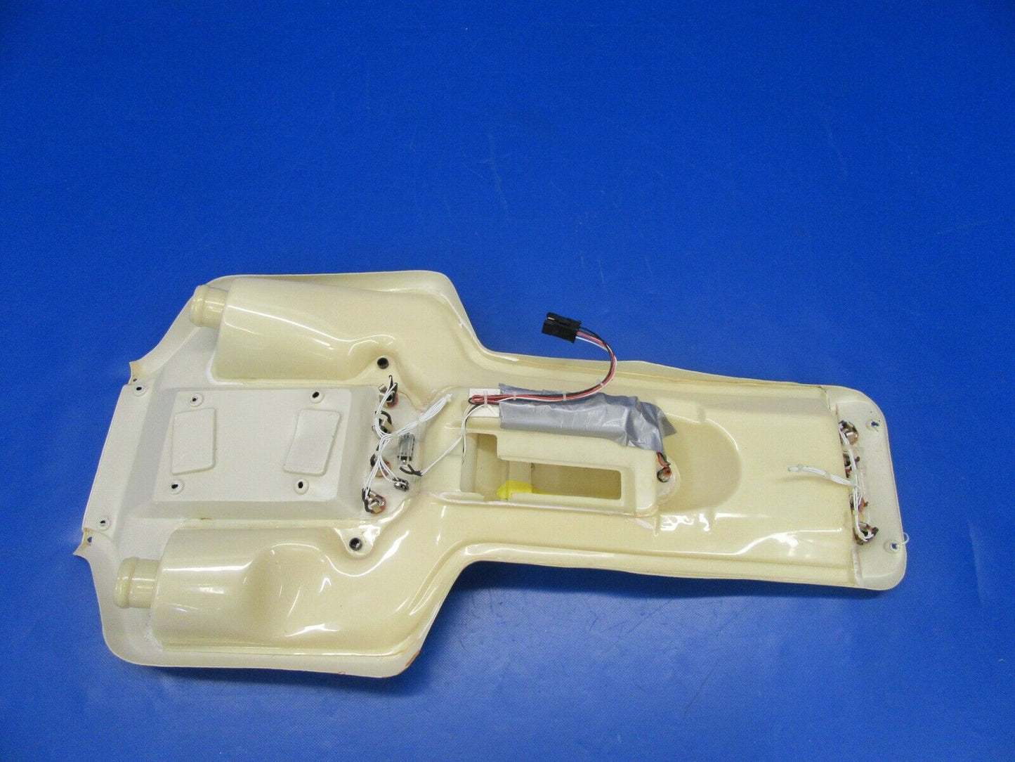 Cessna P210N / 210 Console Assy AFT P/N 2115037-8 (1019-133)