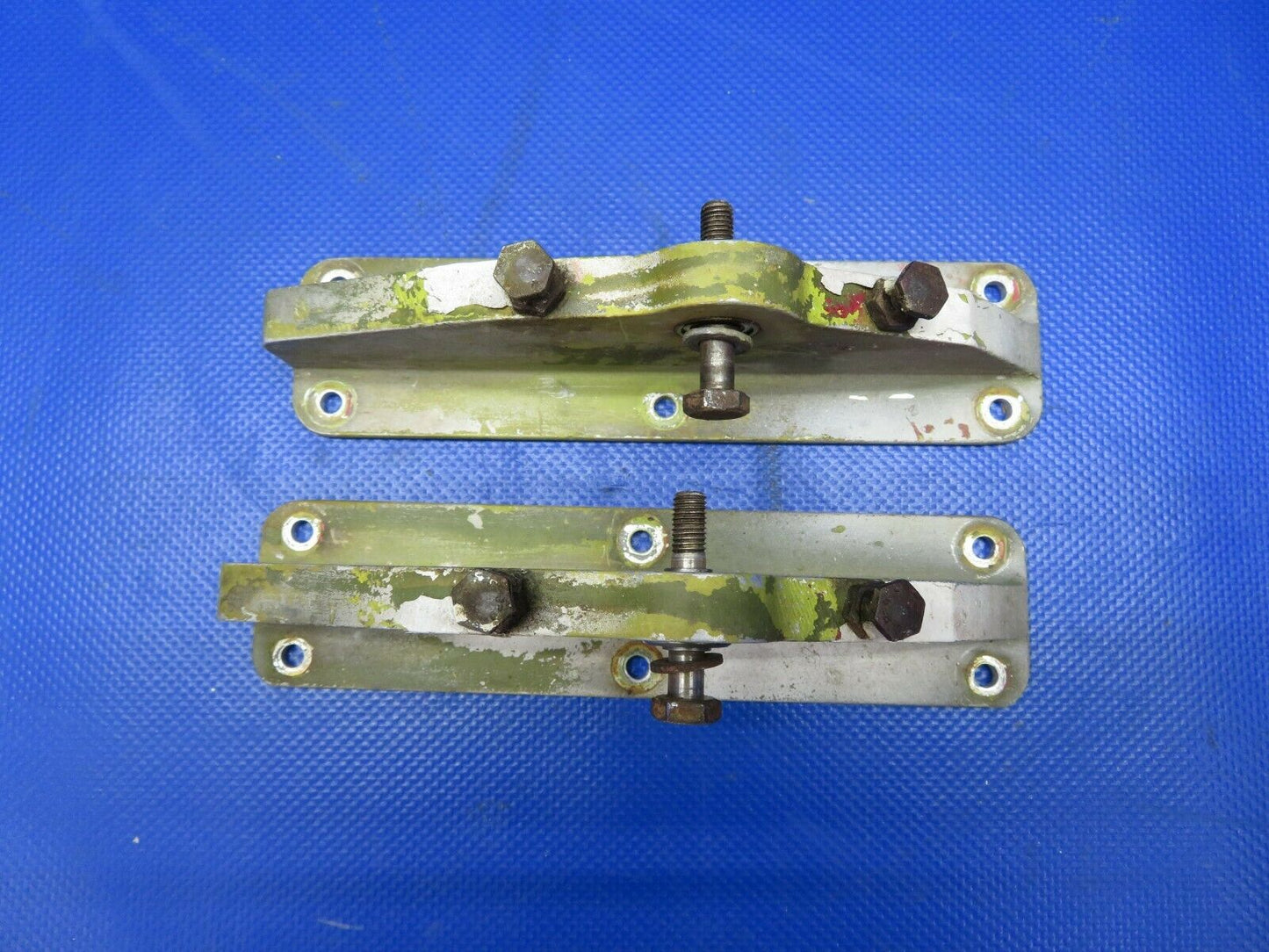 Piper PA-28-140 Fitting Stabilator Attachment LH / RH 62645-004 (0521-825)