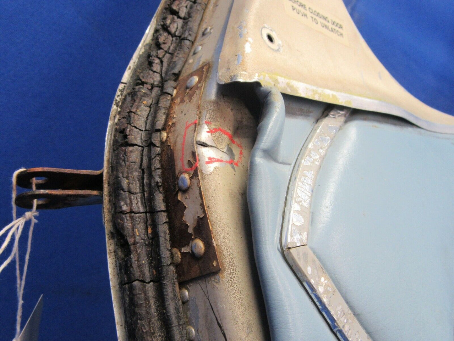Piper PA-28-235 Cabin Door Tint Clear NO KEY REPAIRED 79545-002 (0521-368)