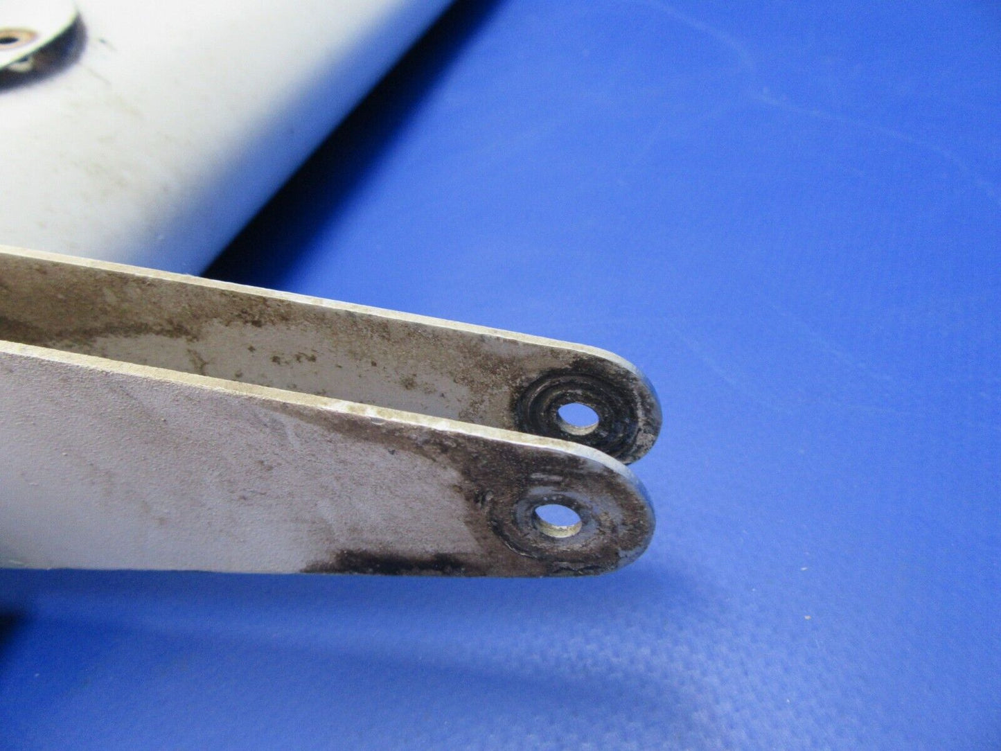 Cessna 150 / 152 RH Flap P/N 0426901-16 (1122-200)