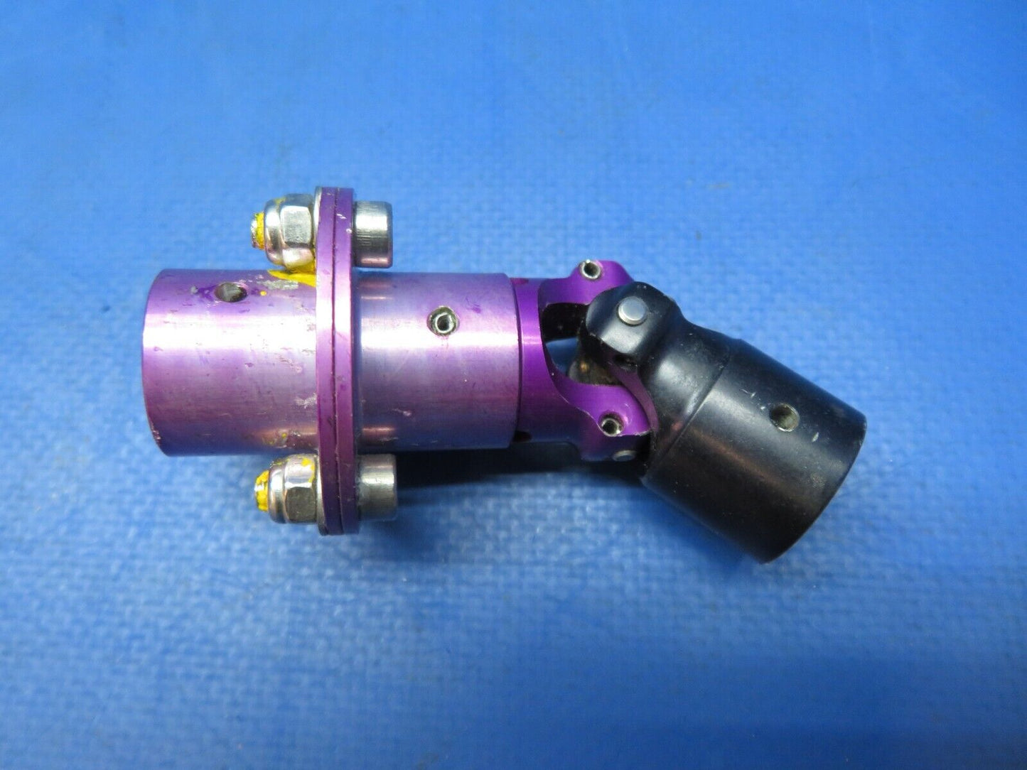 Diamond DA-42 Universal Joint Fuel Selector P/N UJA-2 (0623-560)