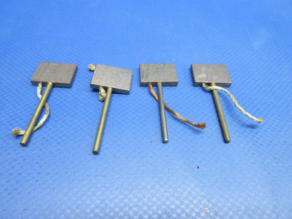 Cessna De-Ice Brush P/N 0870041-13 LOT OF 4 NOS (0324-1045)