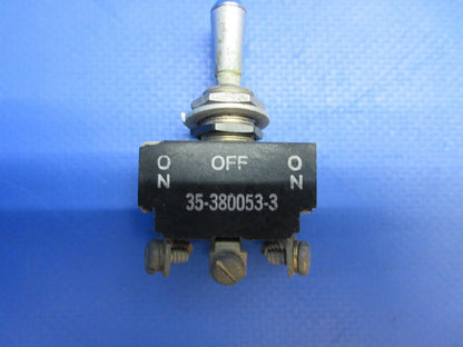 Beech 95-B55 Baron Toggle Switch P/N 35-380053-3, MST205N LOT OF 9 (0523-1140)