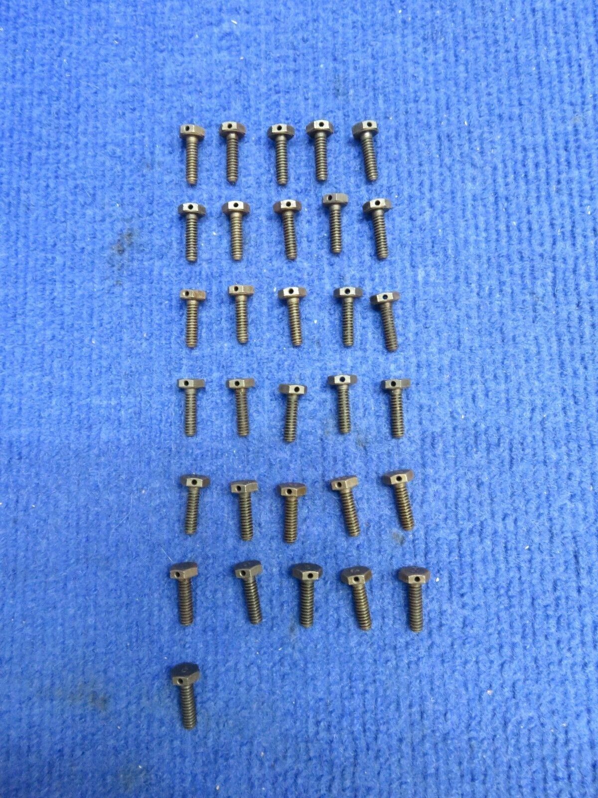 Textron Screw P/N STD-1703 LOT OF 31 NOS (0722-42)