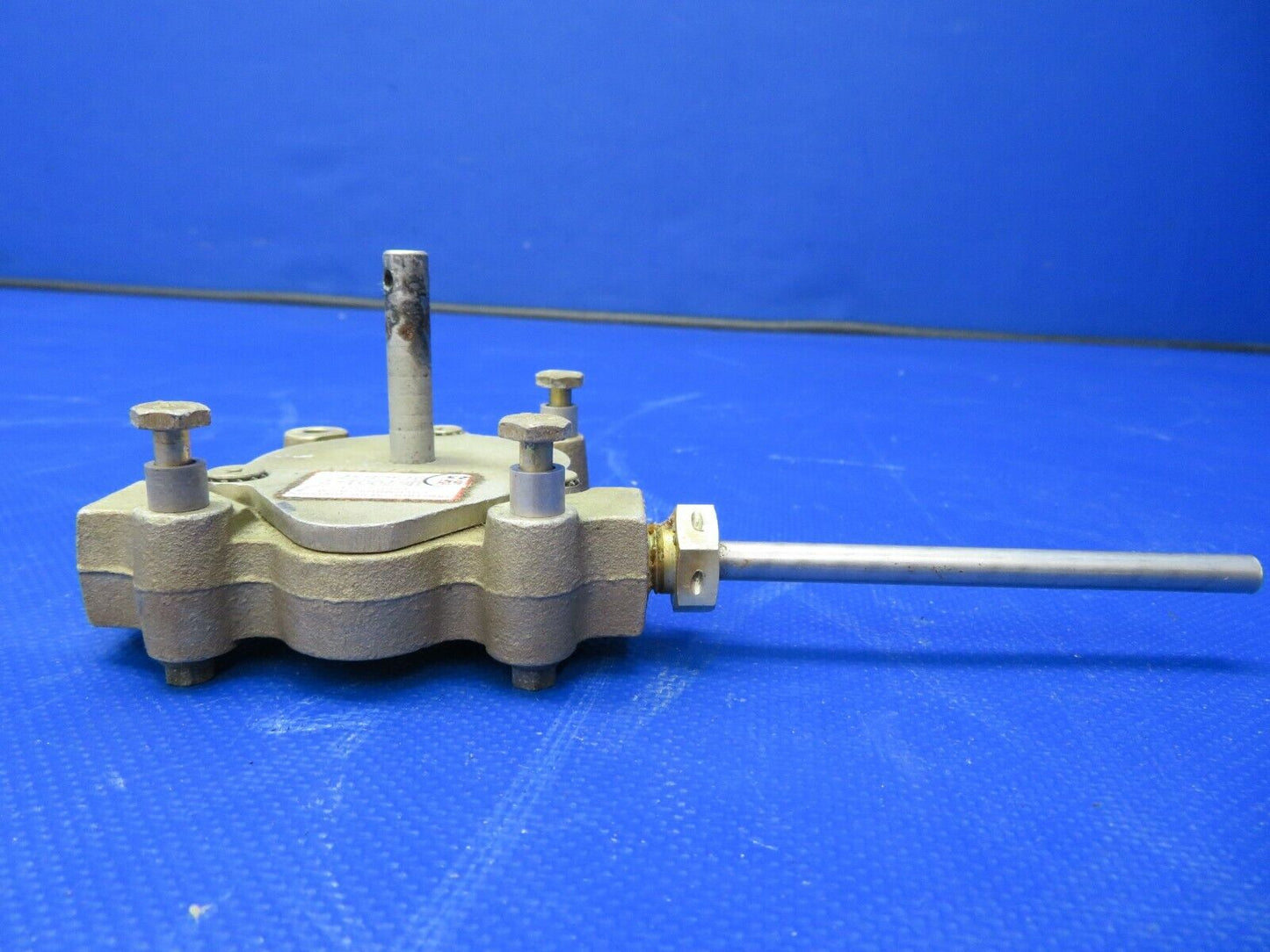 Beech 58 Baron Janitrol Fuel Selector Control Box LH P/N HE7001-7 (0521-56)