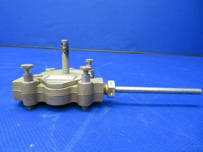 Beech 58 Baron Janitrol Fuel Selector Control Box LH P/N HE7001-7 (0521-56)