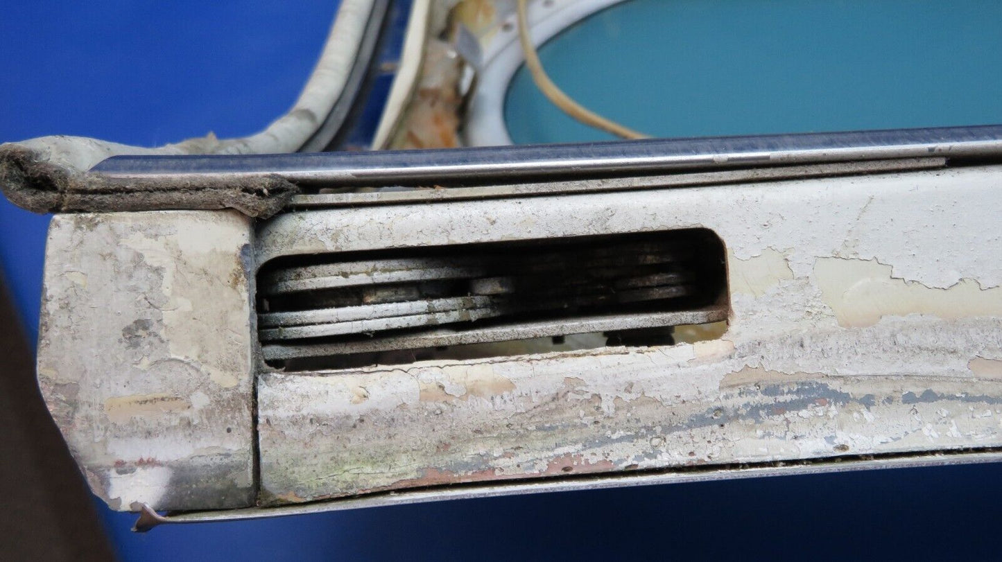 Cessna 401 Cargo Door Assy w/ Lug Tool P/N 5091105-2 (0523-233)