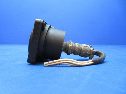 Early Cessna 310 / 310B GE Flap Position Indicator 28v P/N 8DJ48GCY (1023-284)