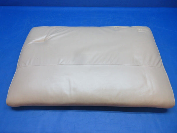 Piper PA-28-180 Rear Bench Seat Assy Vinyl-Beige P/N 65066-00 (0723-901)