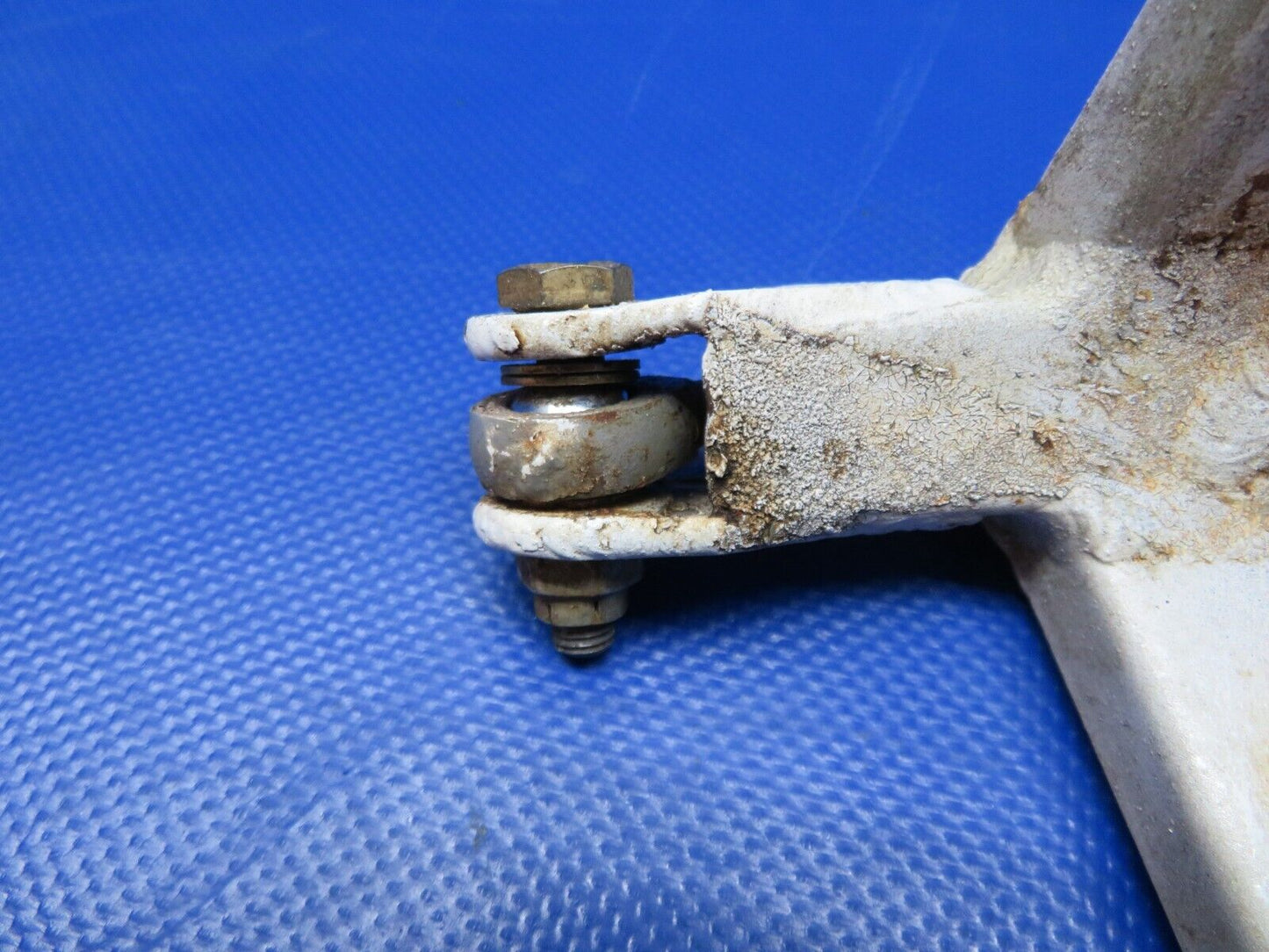 Piper PA-24-180 Stabilator Tab Control Bellcrank P/N 20836-00 (1223-267)
