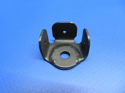Piper Bracket - Elevator Hinge P/N 49758-002 NOS (0922-581)