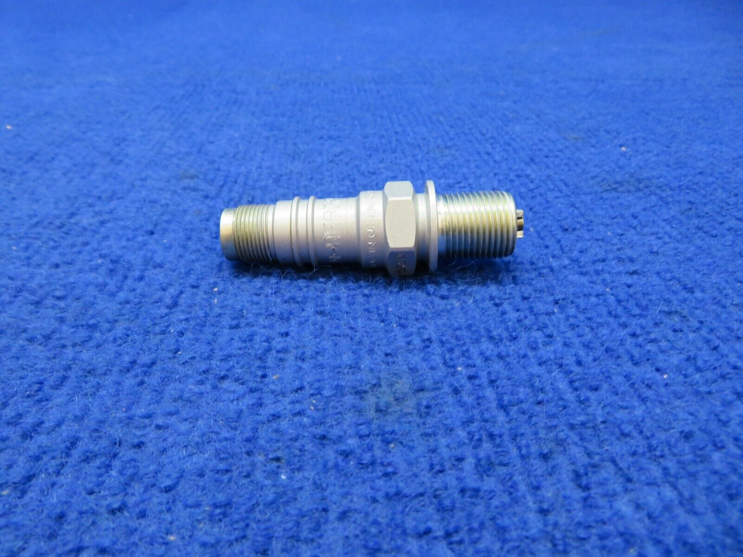 Champion Spark Plugs P/N REB32E LOT OF 8 NOS (0822-440)