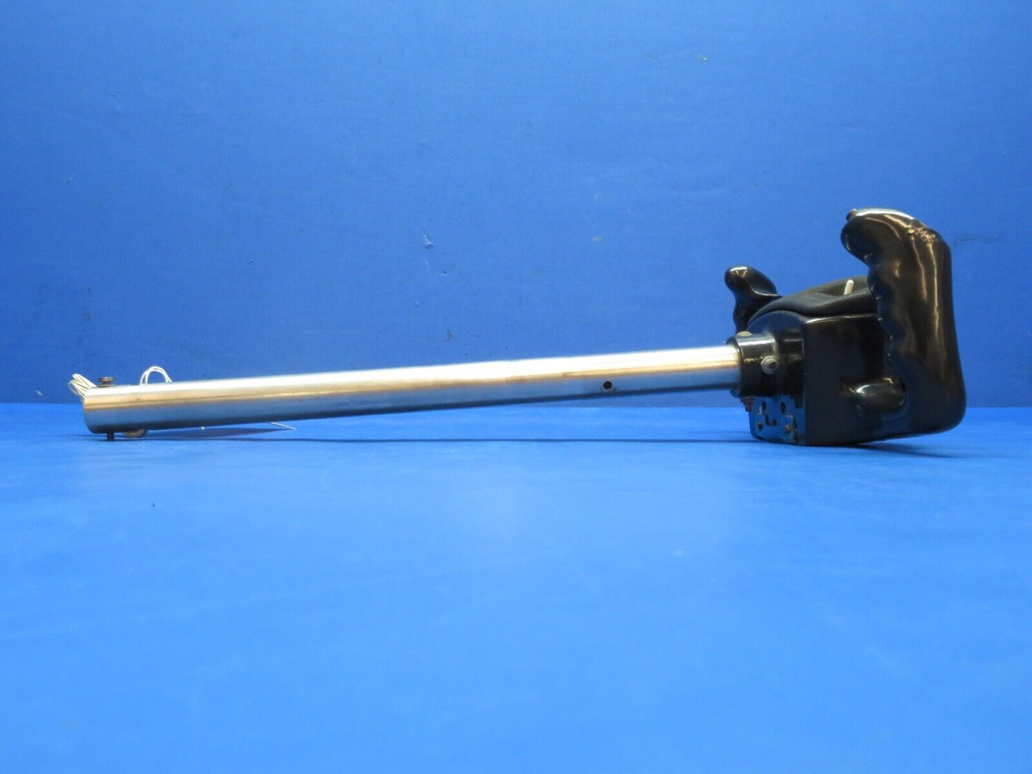 Cessna 310 / 310Q LH Pilot Control Wheel / Yoke Assy P/N 5261001-6 (0823-650)