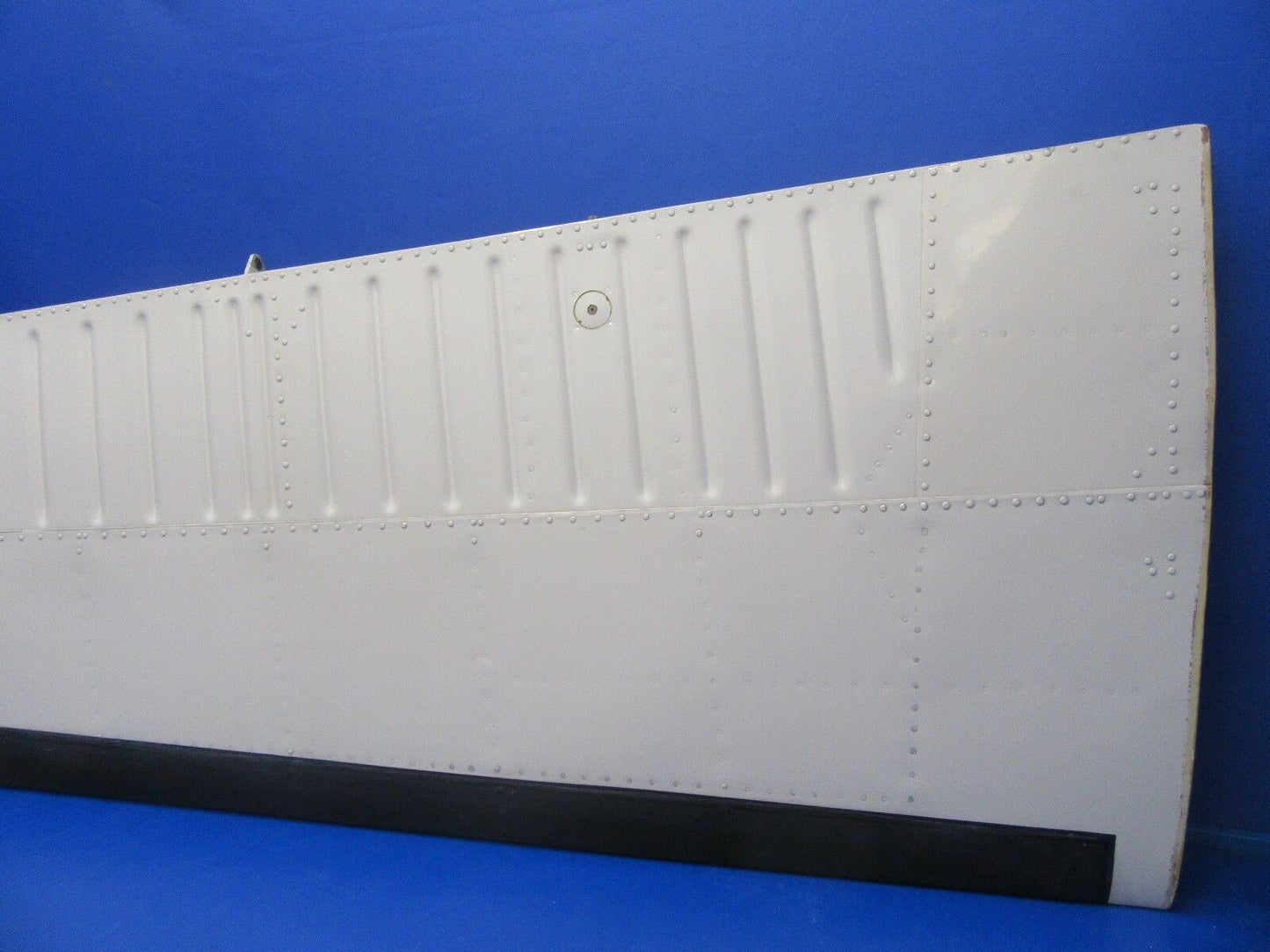 Beech Baron 58P Horizontal Stabilizer RH P/N 96-620005-630 (0118-176)