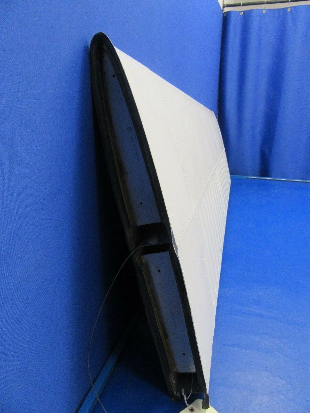 Beech Baron 95-B55 Horizontal Stabilizer RH P/N 95-620010-634 w/Trim (0118-188)