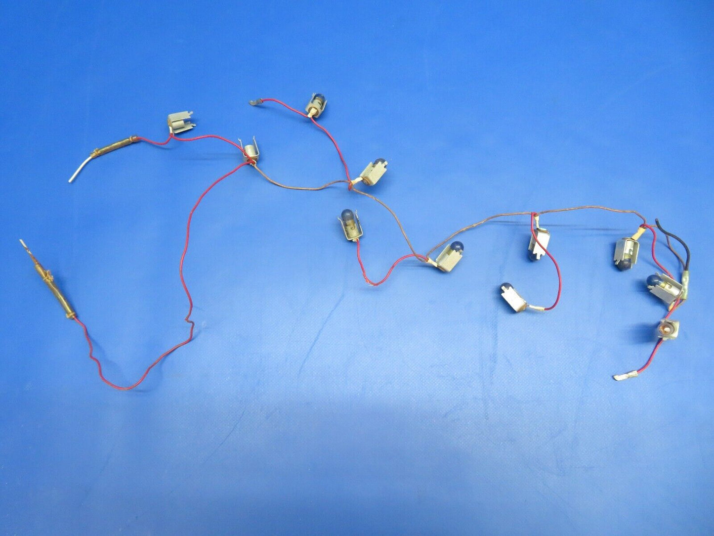 Piper PA-28-201T Dakota Panel Light Holder w/ Switch LOT P/N 565-516 (0922-67)