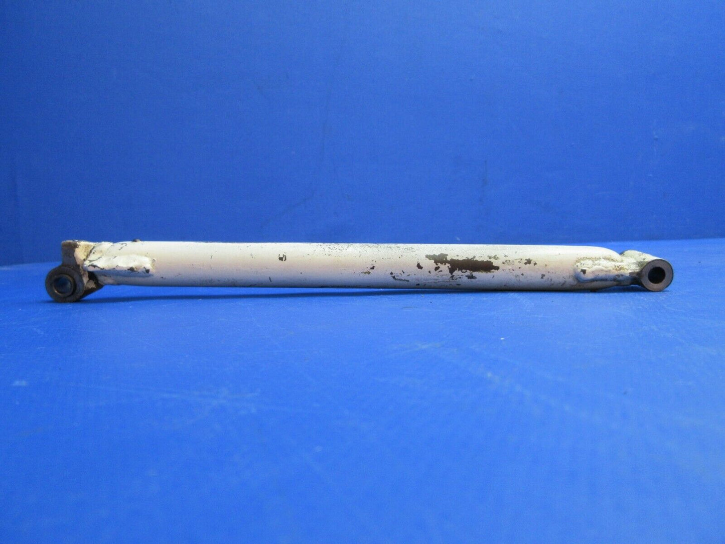 Beech C-35 Bonanza Nose Gear Drag Leg Assy P/N 35-825080 (1023-784)
